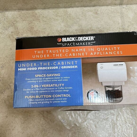 NEW IN BOX‎ BLACK AND DECKER SPACEMAKER MINI FOOD PROCESSOR/GRINDER - Picture 3 of 6
